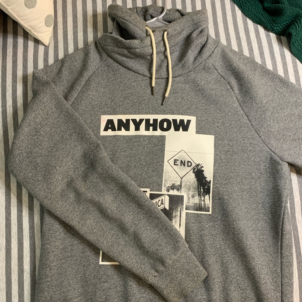 Grey Sweatshirt with No Hood